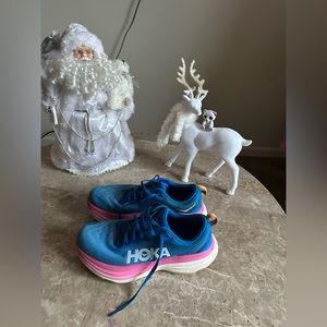 Hoka One One Bondi athletic shoes size 10,5